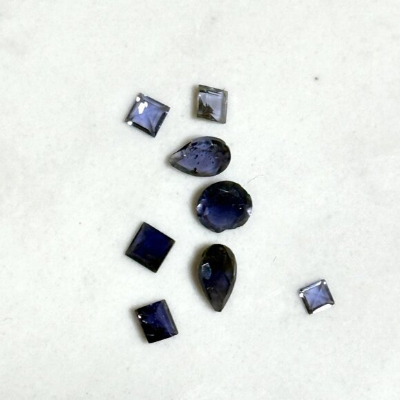 2/20$, Small Glass Bottle Pendant + Tiny Genuine Violet Iolite Cabochons - Picture 4 of 6